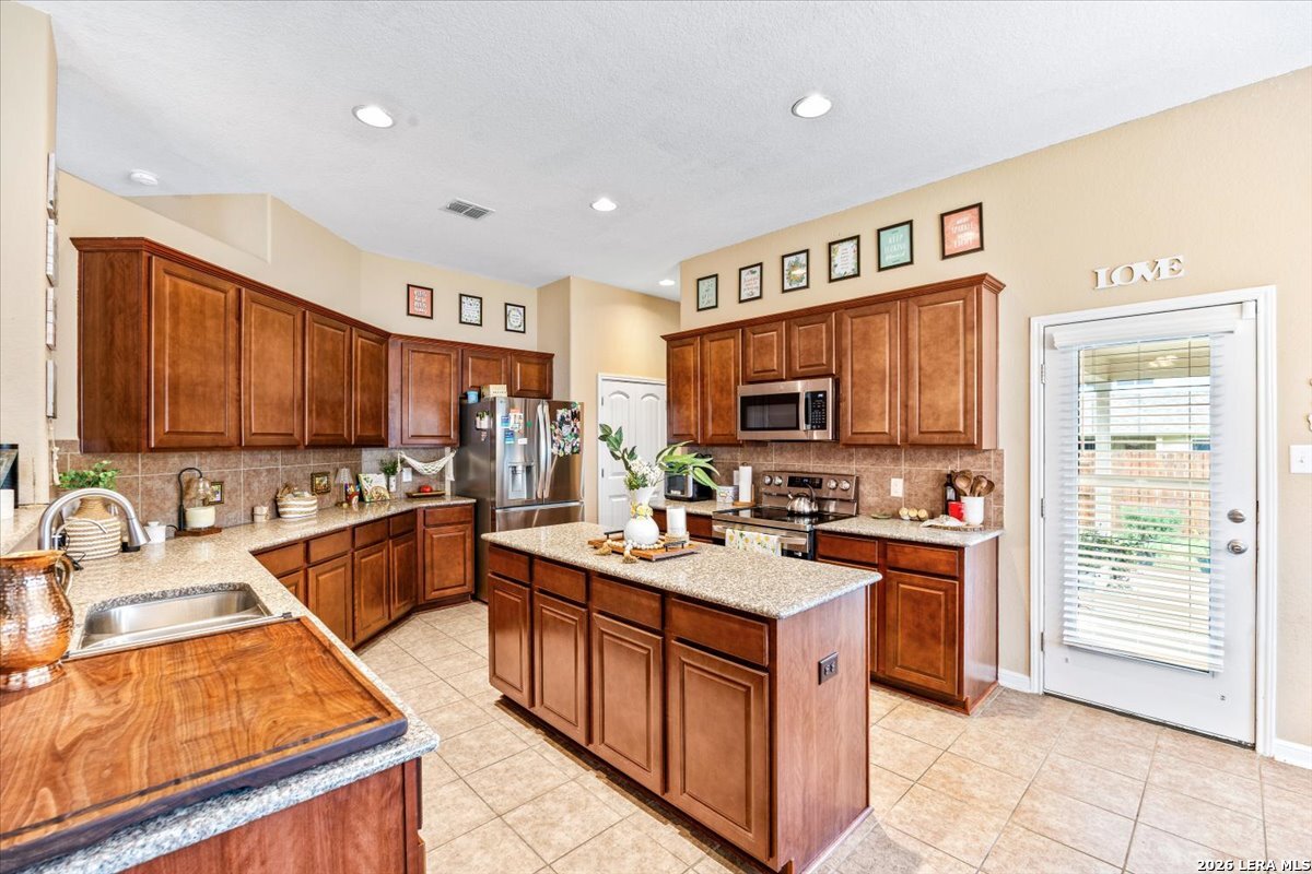 6722 Pleasant Bay San Antonio TX 78244