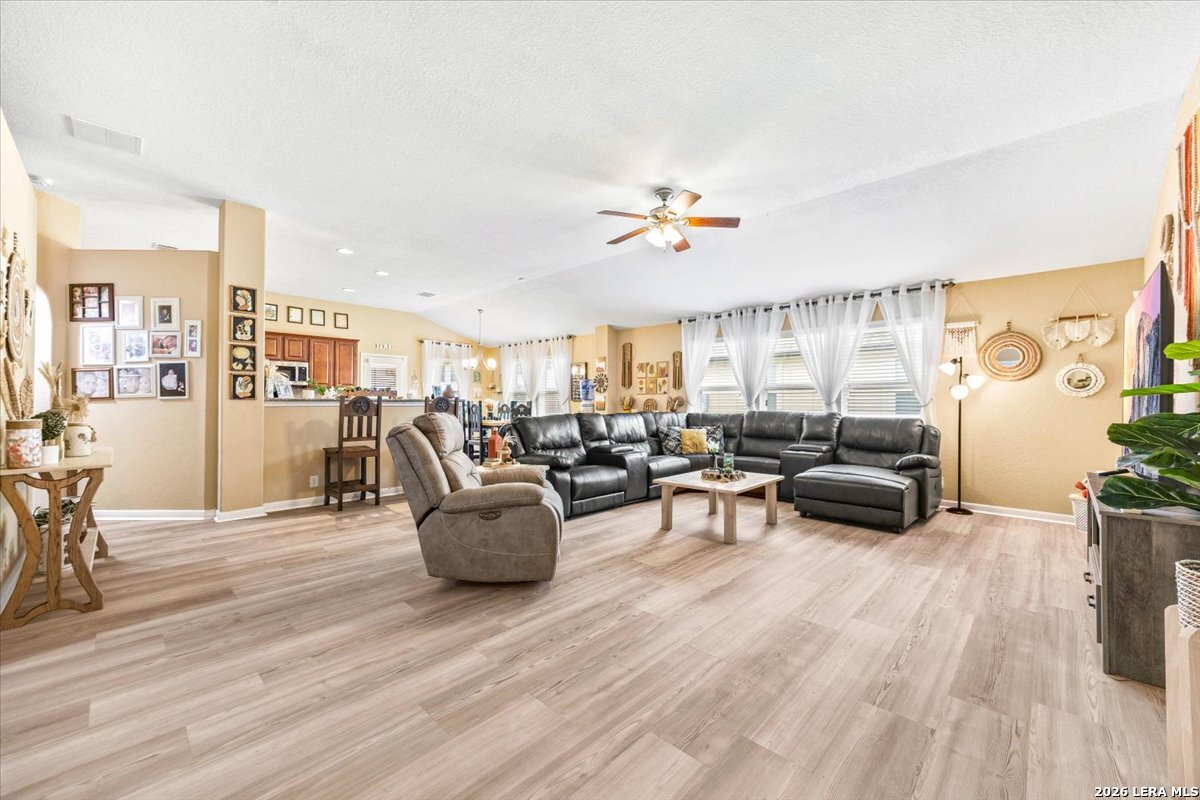 6722 Pleasant Bay San Antonio TX 78244