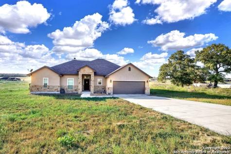 143 Las Palomas Drive La Vernia TX 78121