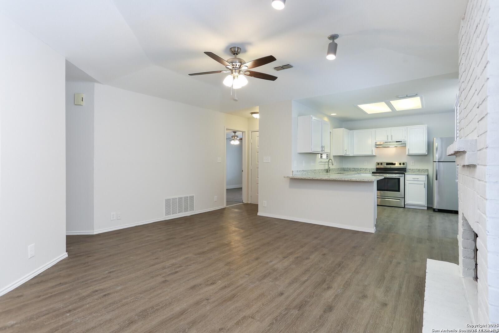 6334 Candleview San Antonio TX 78244