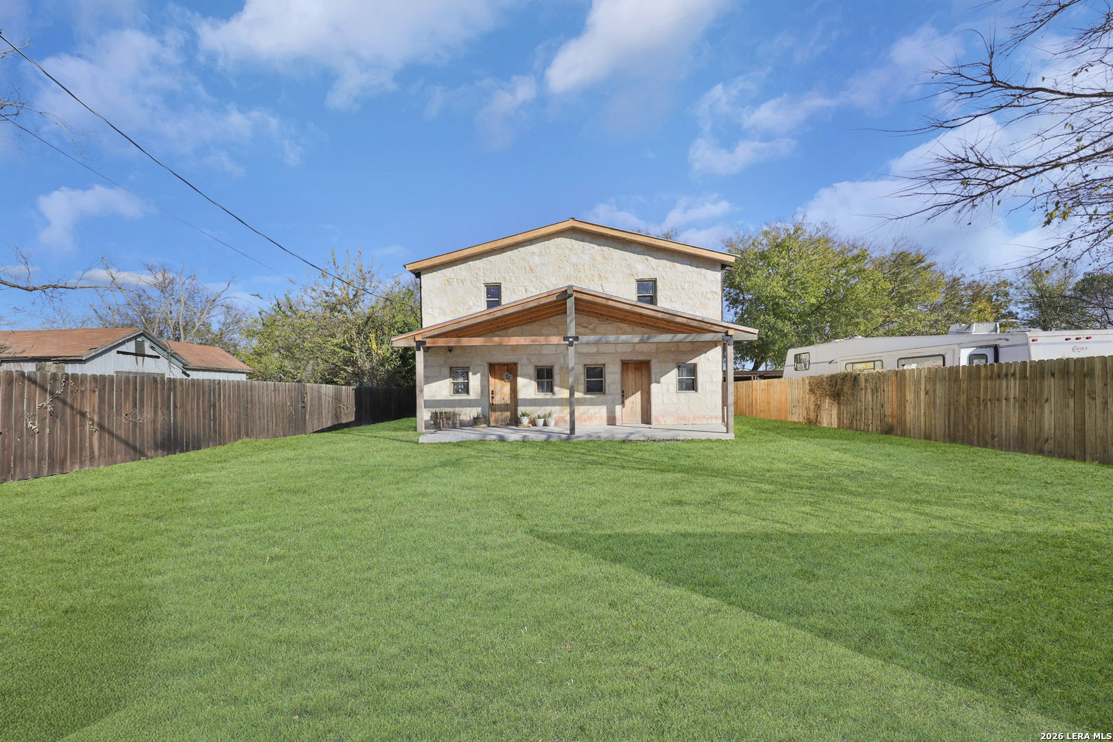 122 Brink Center Point TX 78010