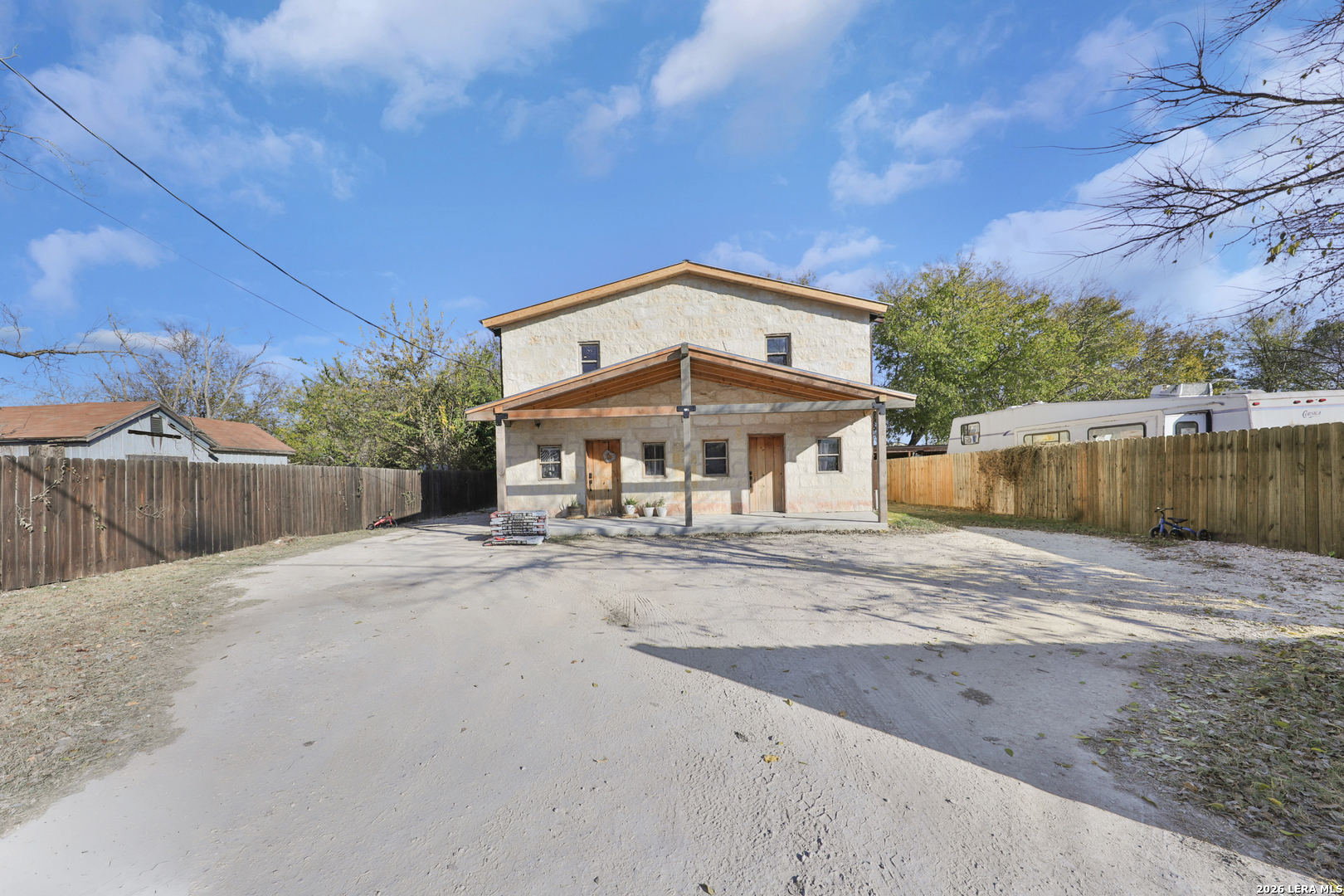 122 Brink Center Point TX 78010