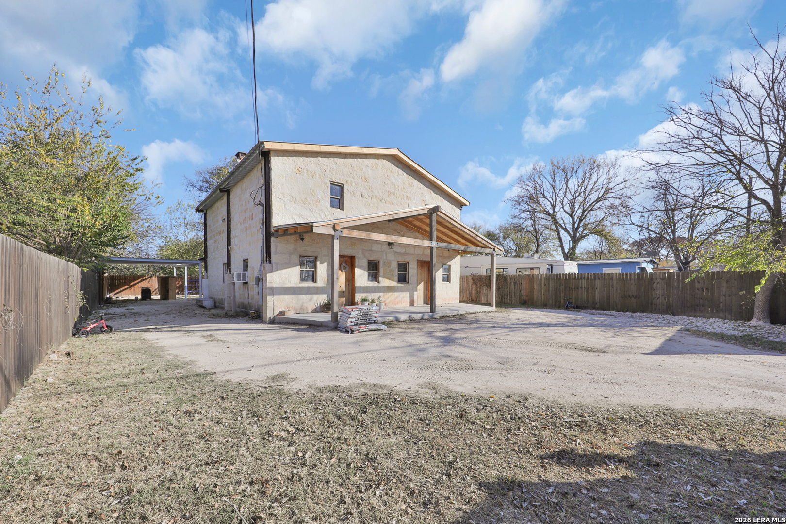 122 Brink Center Point TX 78010