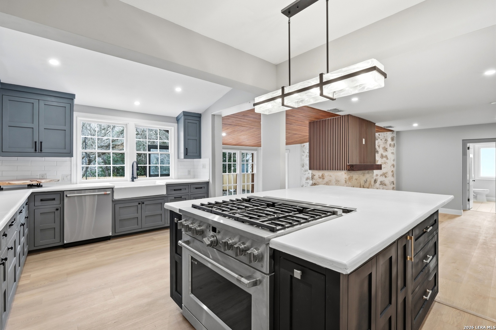 227 E Sunset Road San Antonio TX 78209