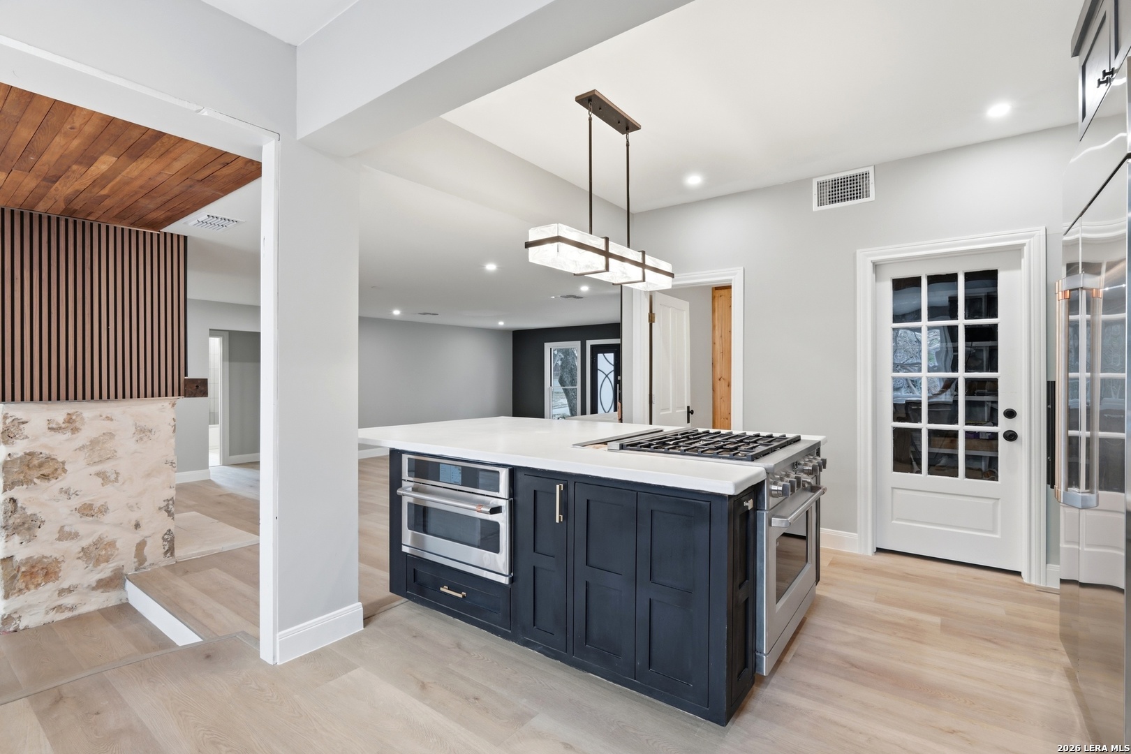 227 E Sunset Road San Antonio TX 78209