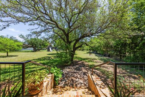117 Woodland Boulevard Boerne TX 78006