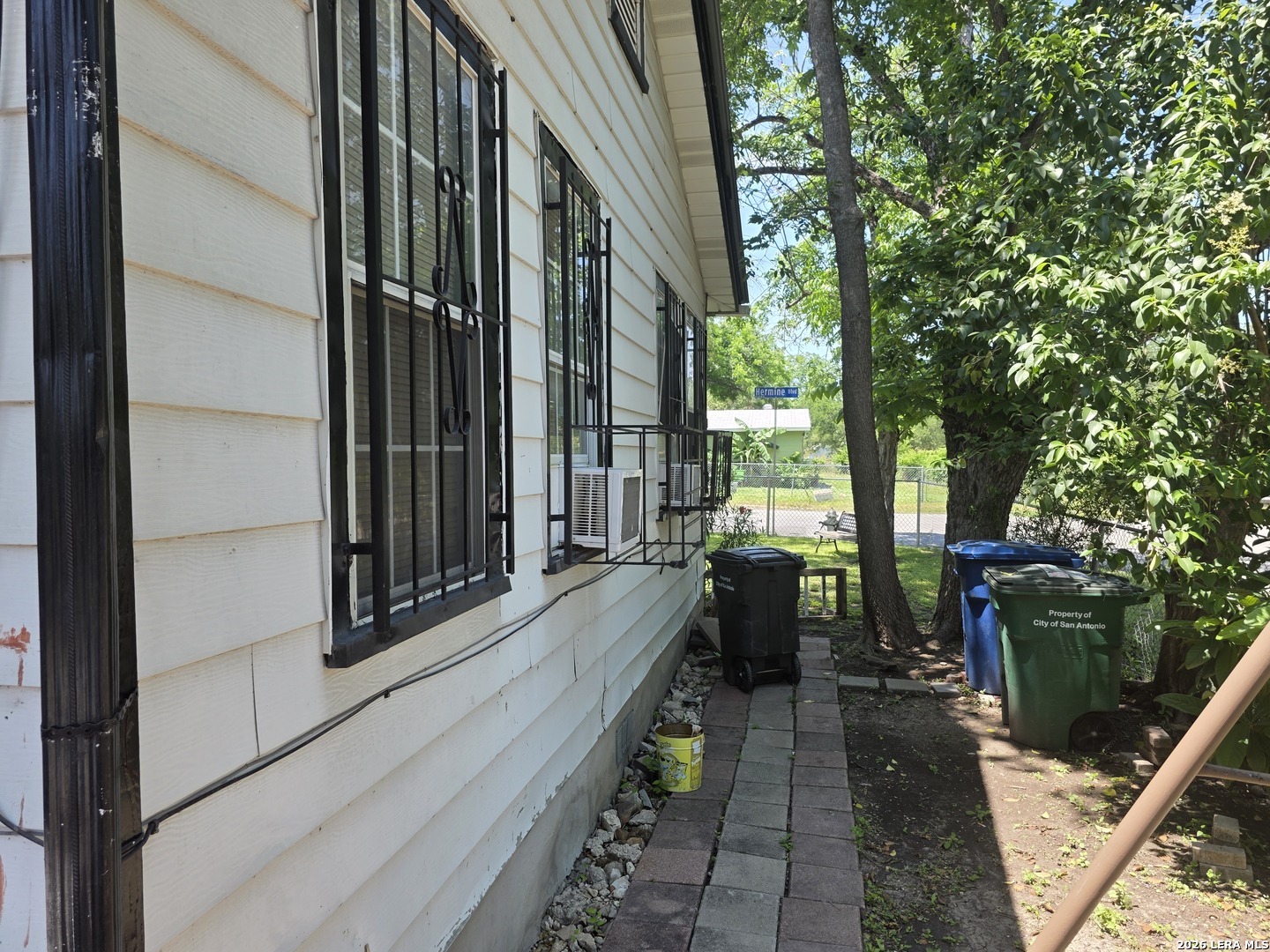 1402 Hermine San Antonio TX 78201