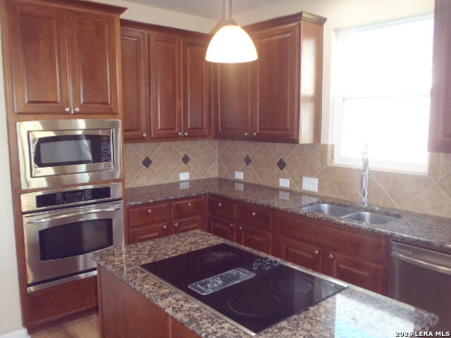 2747 Trinity View San Antonio TX 78261