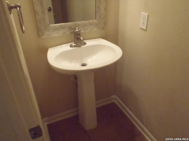 2747 Trinity View San Antonio TX 78261