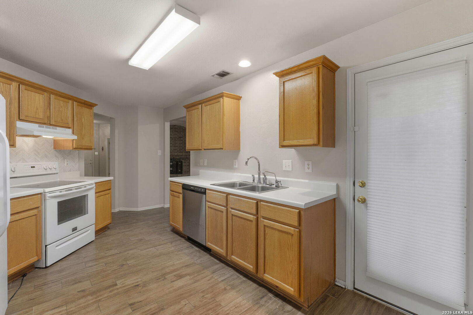 5846 Larkmeadow San Antonio TX 78233