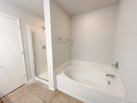 7223 Avator Bay San Antonio TX 78250