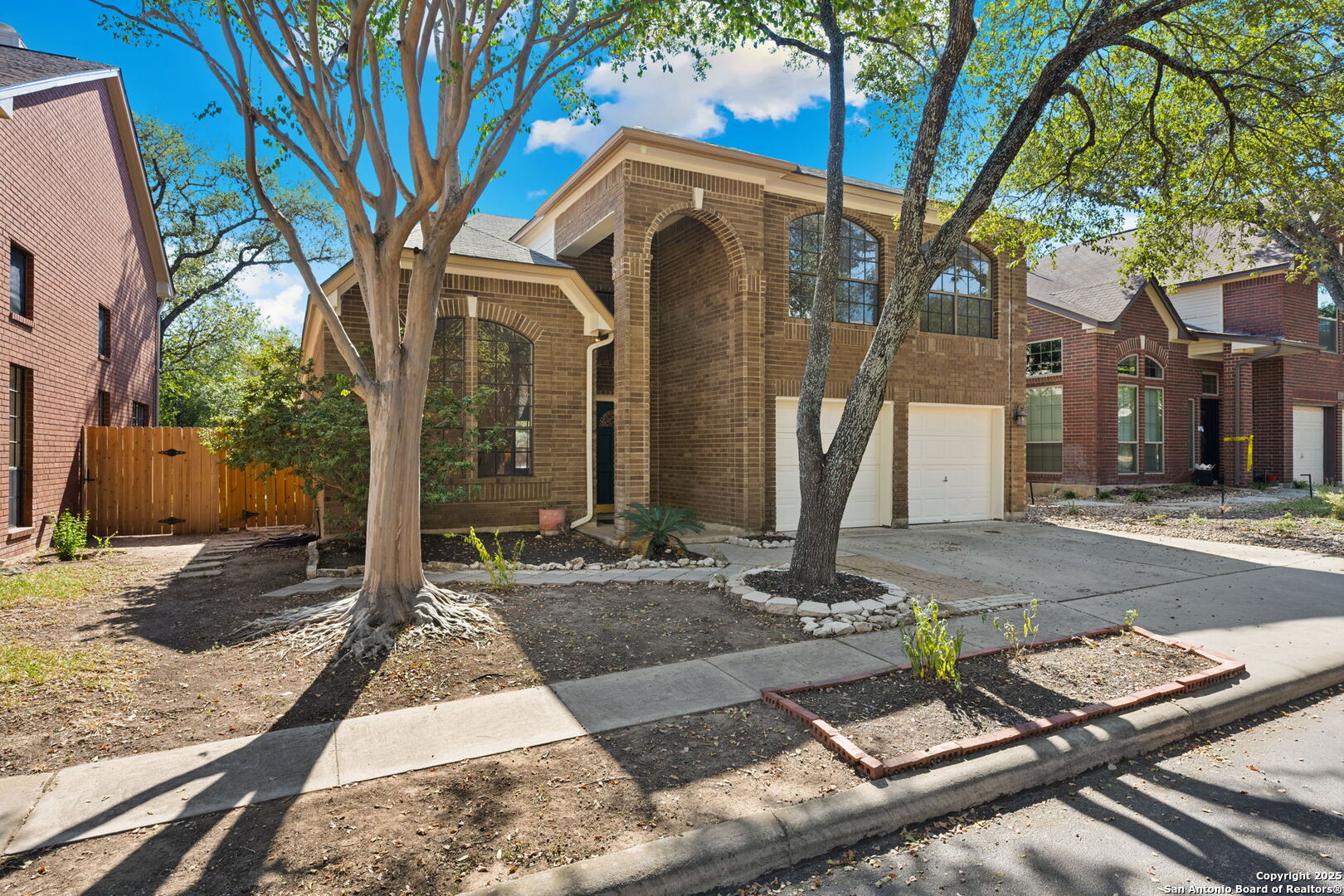 8910 Lost Woods San Antonio TX 78240
