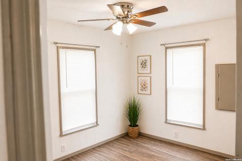 18066 La Gloria Road Elmendorf TX 78112