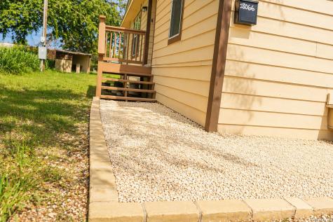18066 La Gloria Road Elmendorf TX 78112