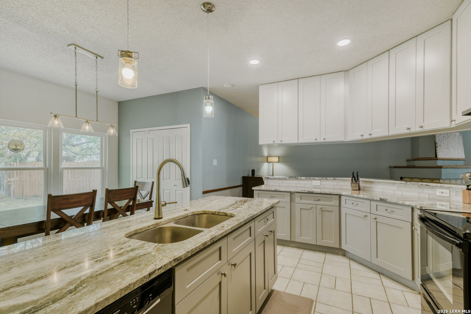 8201 Rimline Drive San Antonio TX 78251