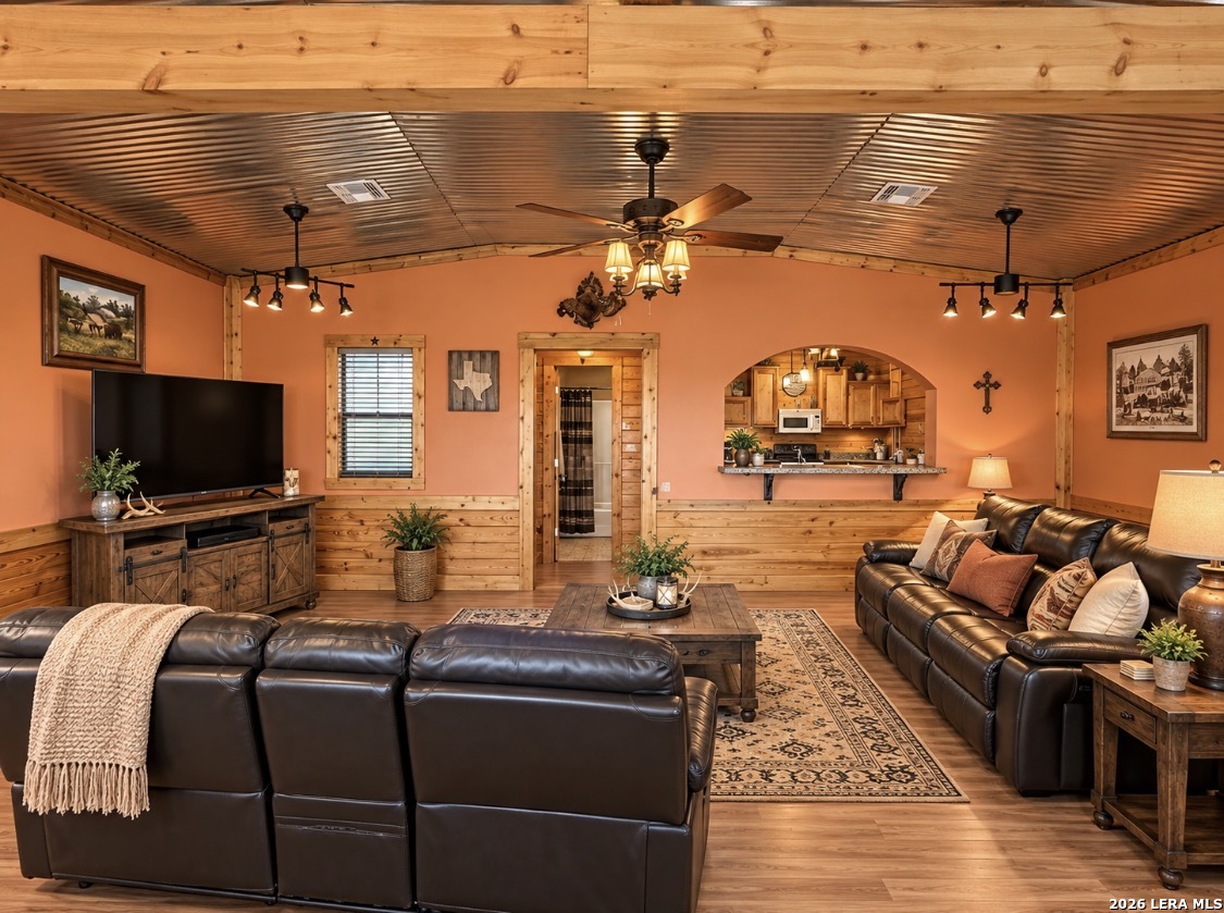384 County Road 156 Kenedy TX 78119