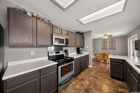 3308 Baldwin Park Schertz TX 78154