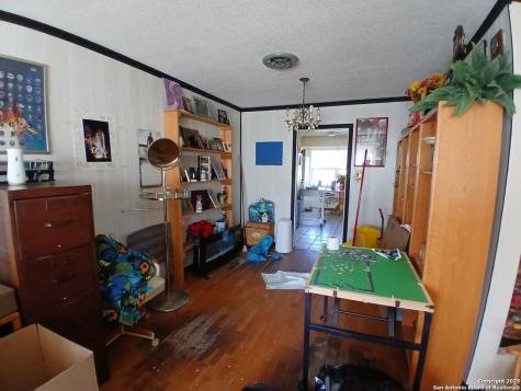 706 Thomaston River Road Cuero TX 77954