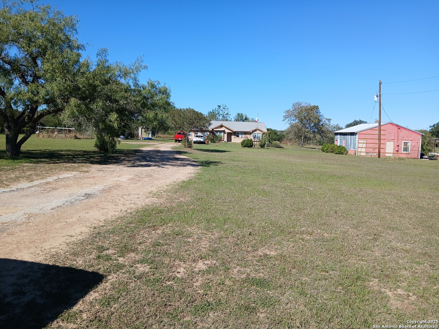 706 Thomaston River Road Cuero TX 77954
