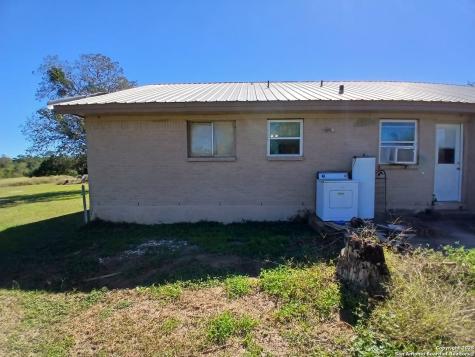 706 Thomaston River Road Cuero TX 77954