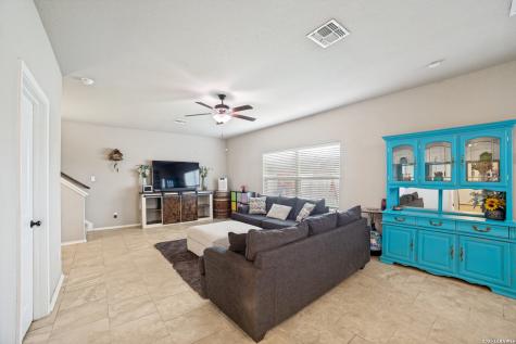 132 Hunters Ranch W San Antonio TX 78253