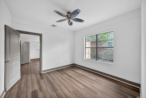 807 Eldorado San Antonio TX 78225