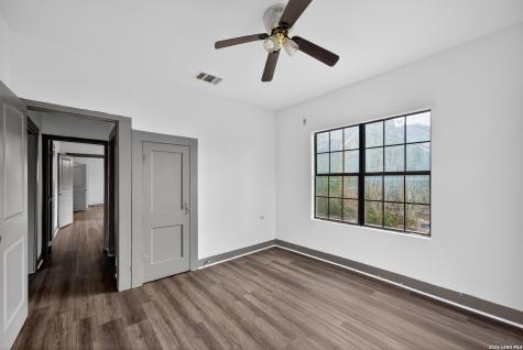 807 Eldorado San Antonio TX 78225