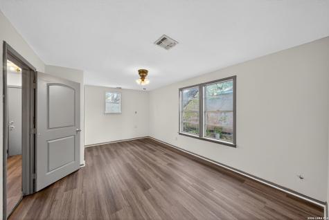 807 Eldorado San Antonio TX 78225
