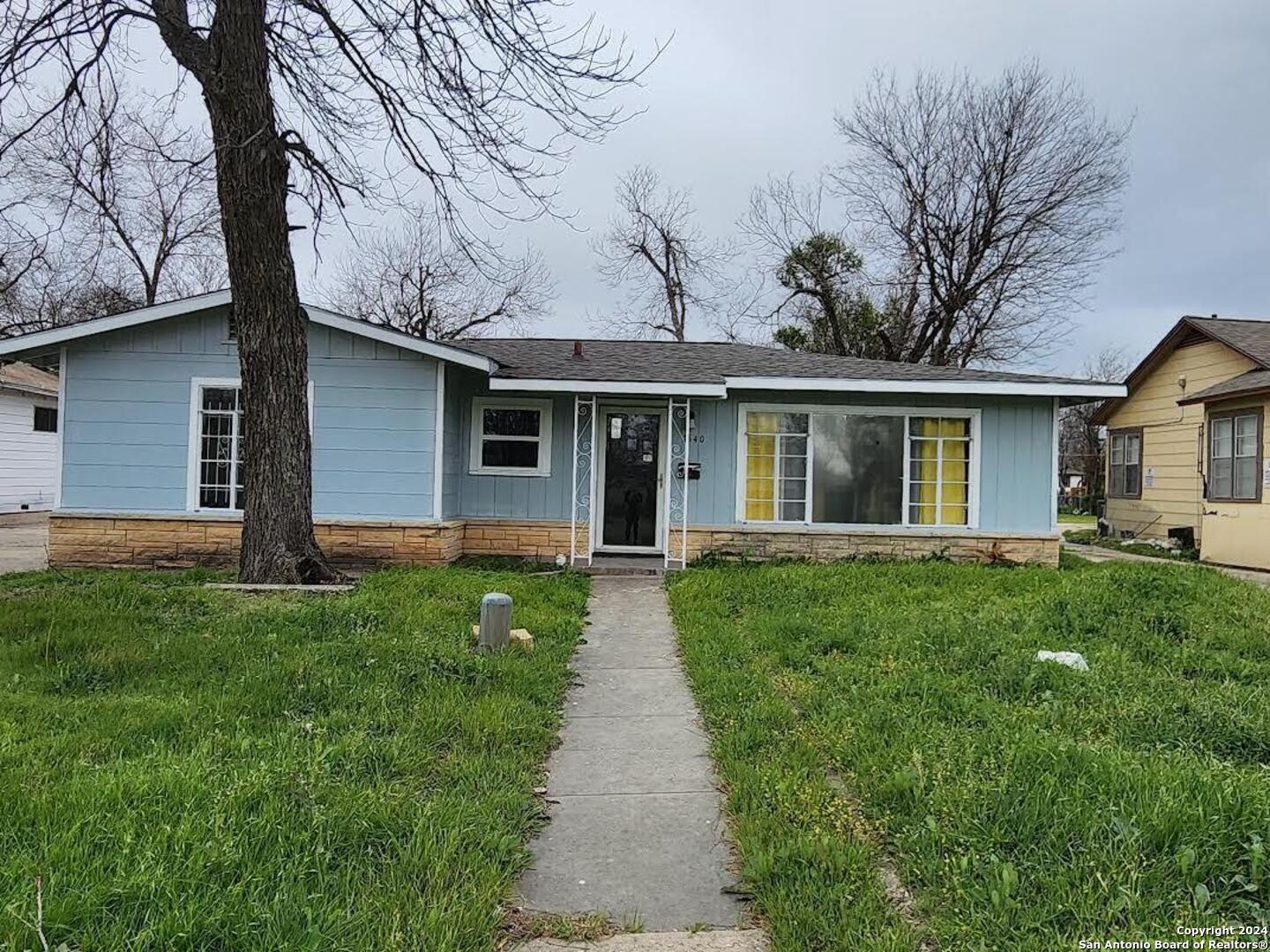 2540 W Woodlawn Avenue San Antonio TX 78228