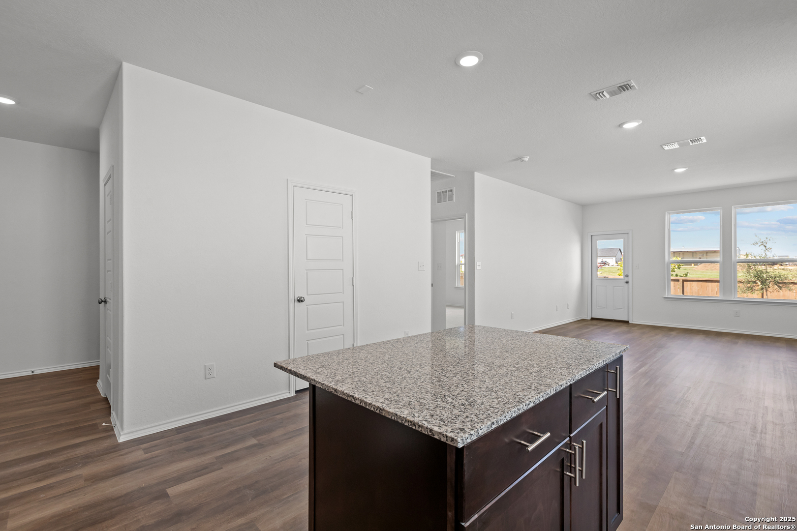 5156 Bay Breeze San Antonio TX 78245
