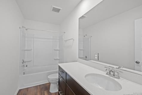 5156 Bay Breeze San Antonio TX 78245
