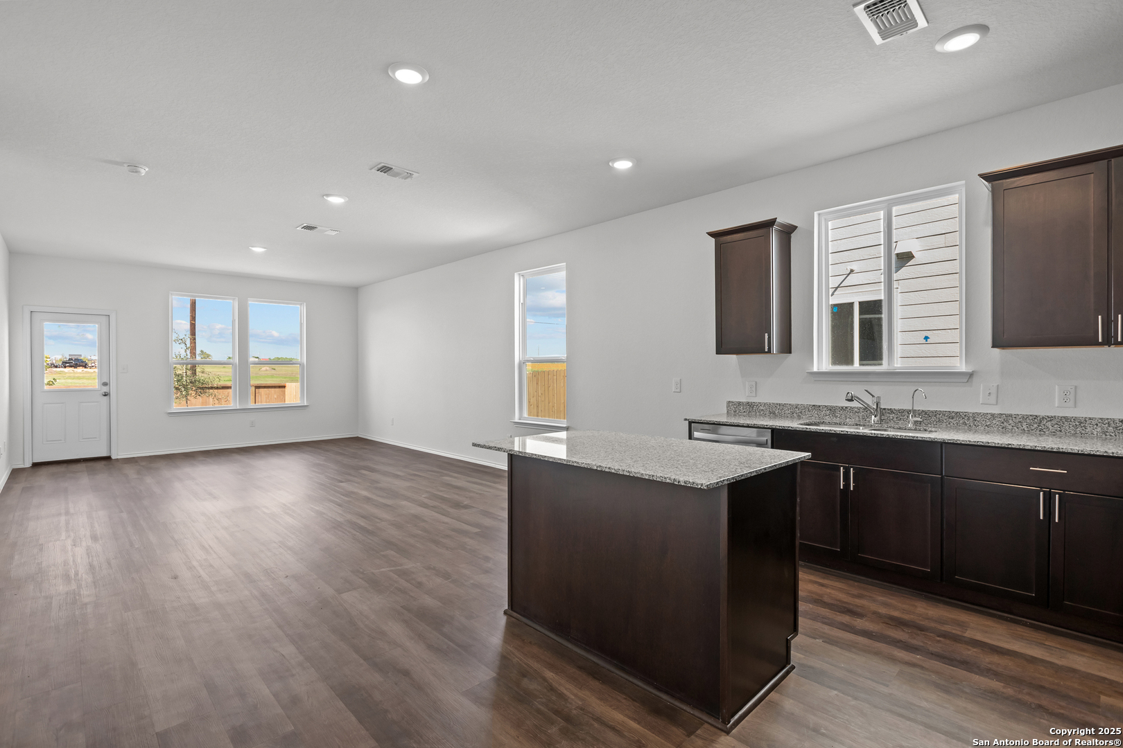 5156 Bay Breeze San Antonio TX 78245