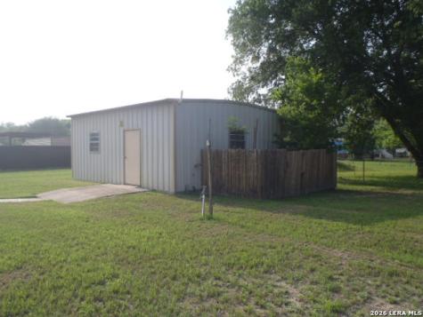 2620 Blumberg Park Road Seguin TX 78155