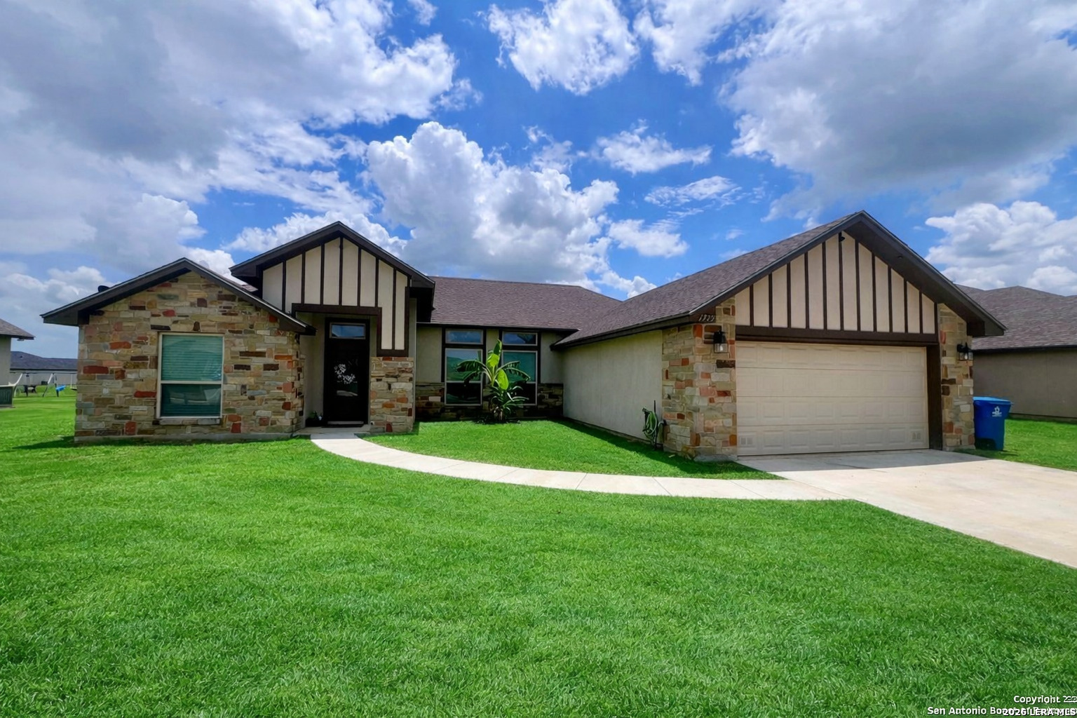 1729 Vista View Pleasanton TX 78064