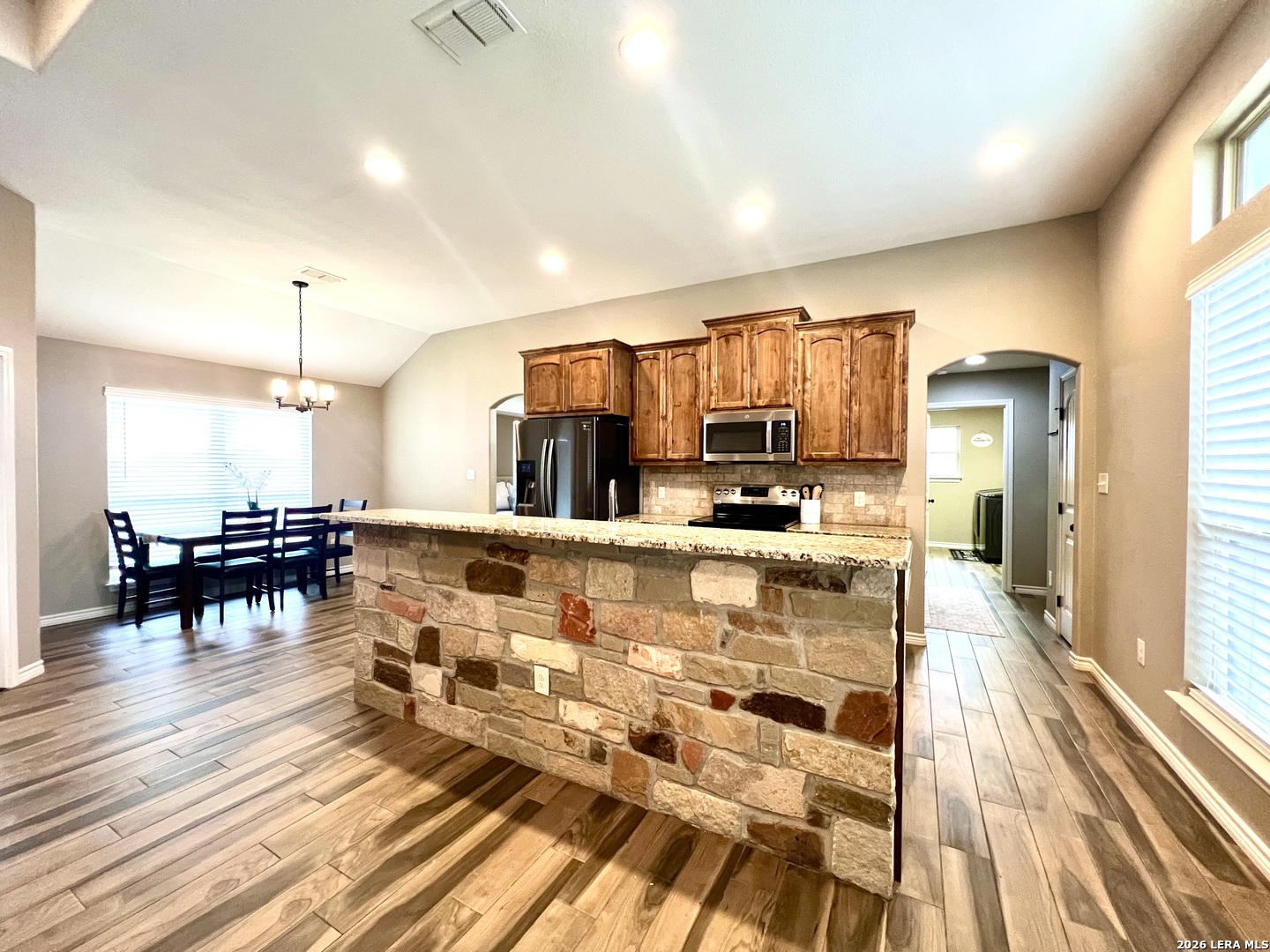 1729 Vista View Pleasanton TX 78064