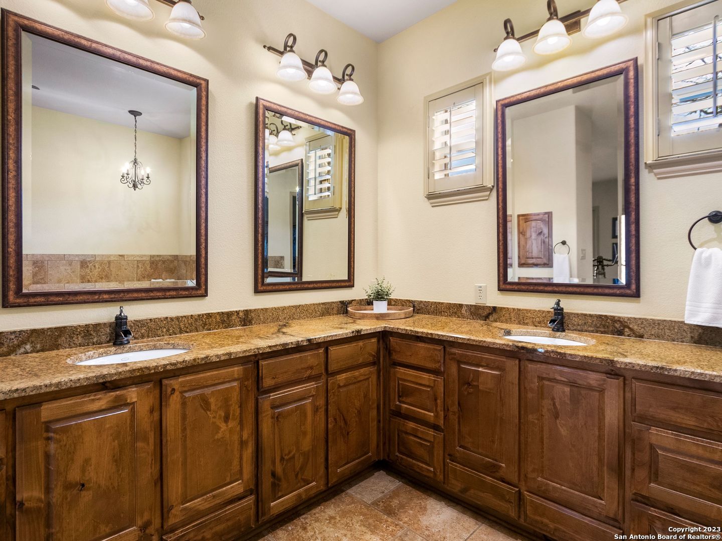 8203 San Fidel Way San Antonio TX 78255