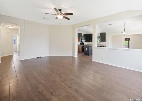 3609 Diamond Falls Schertz TX 78154