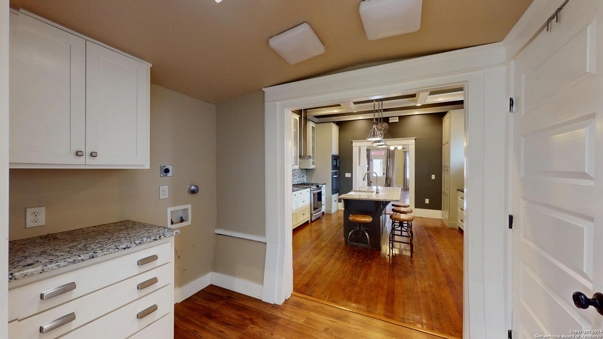 819 W French Place San Antonio TX 78212