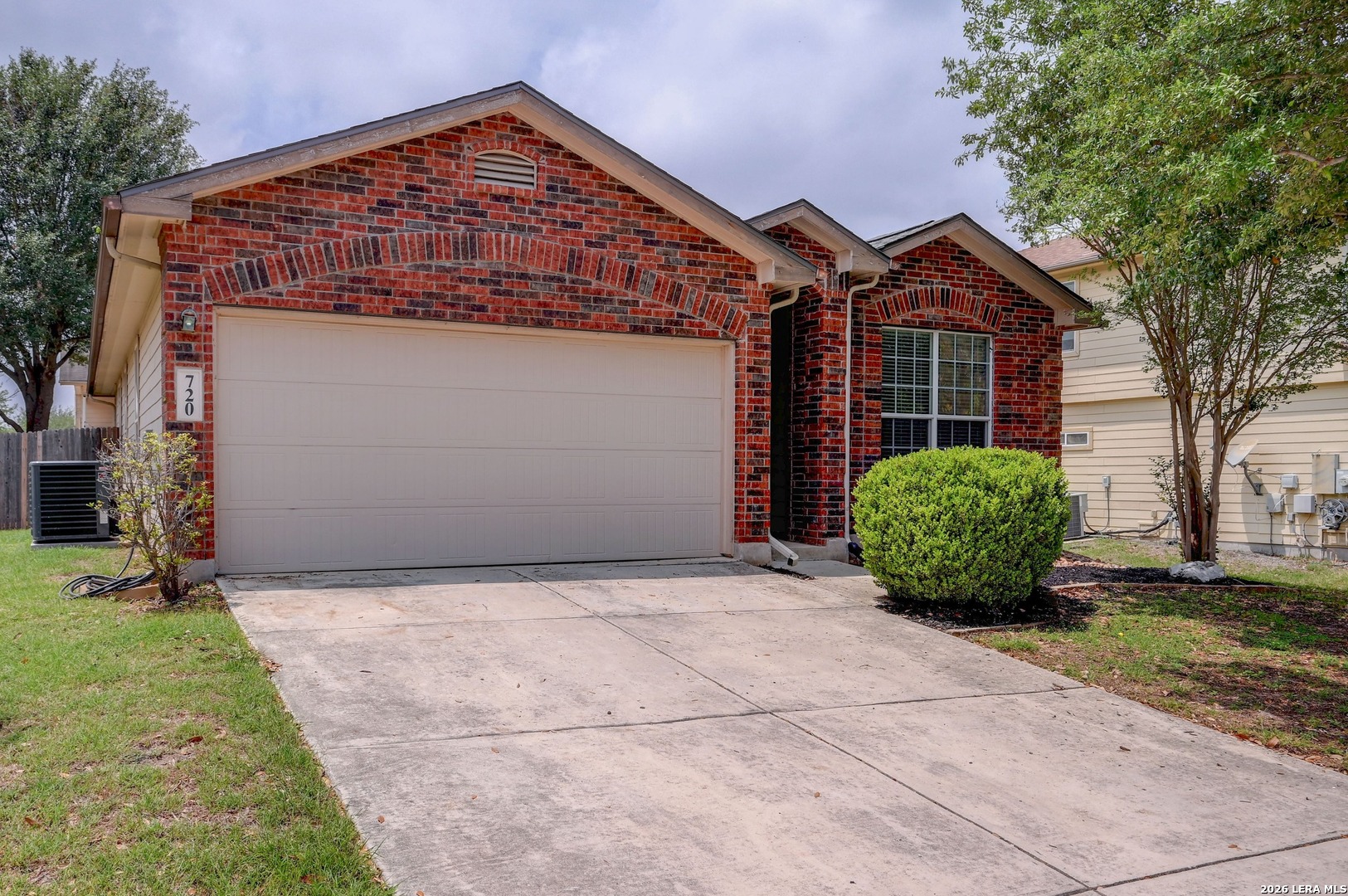 720 Hollow Ridge Schertz TX 78154
