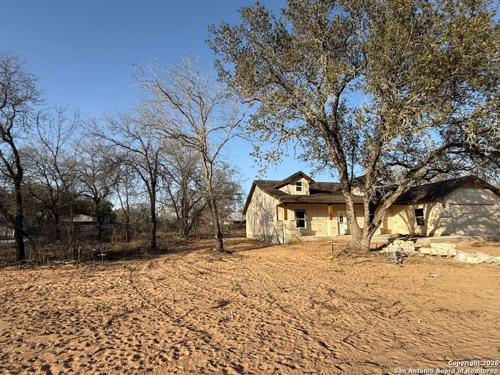48 Grey Fox Poteet TX 78065