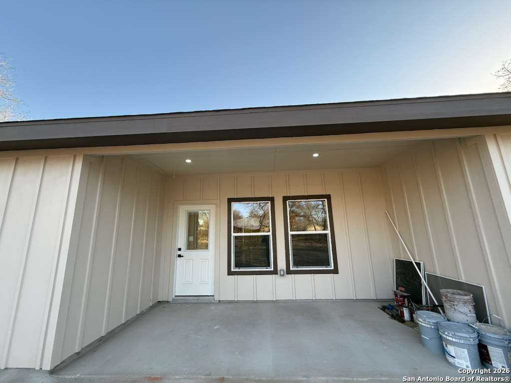 48 Grey Fox Poteet TX 78065