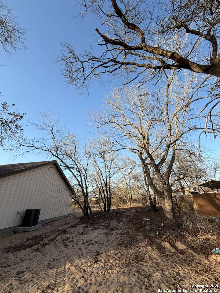48 Grey Fox Poteet TX 78065
