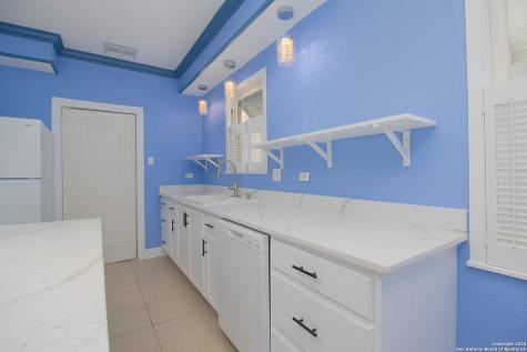 261 E Rosewood Avenue San Antonio TX 78212