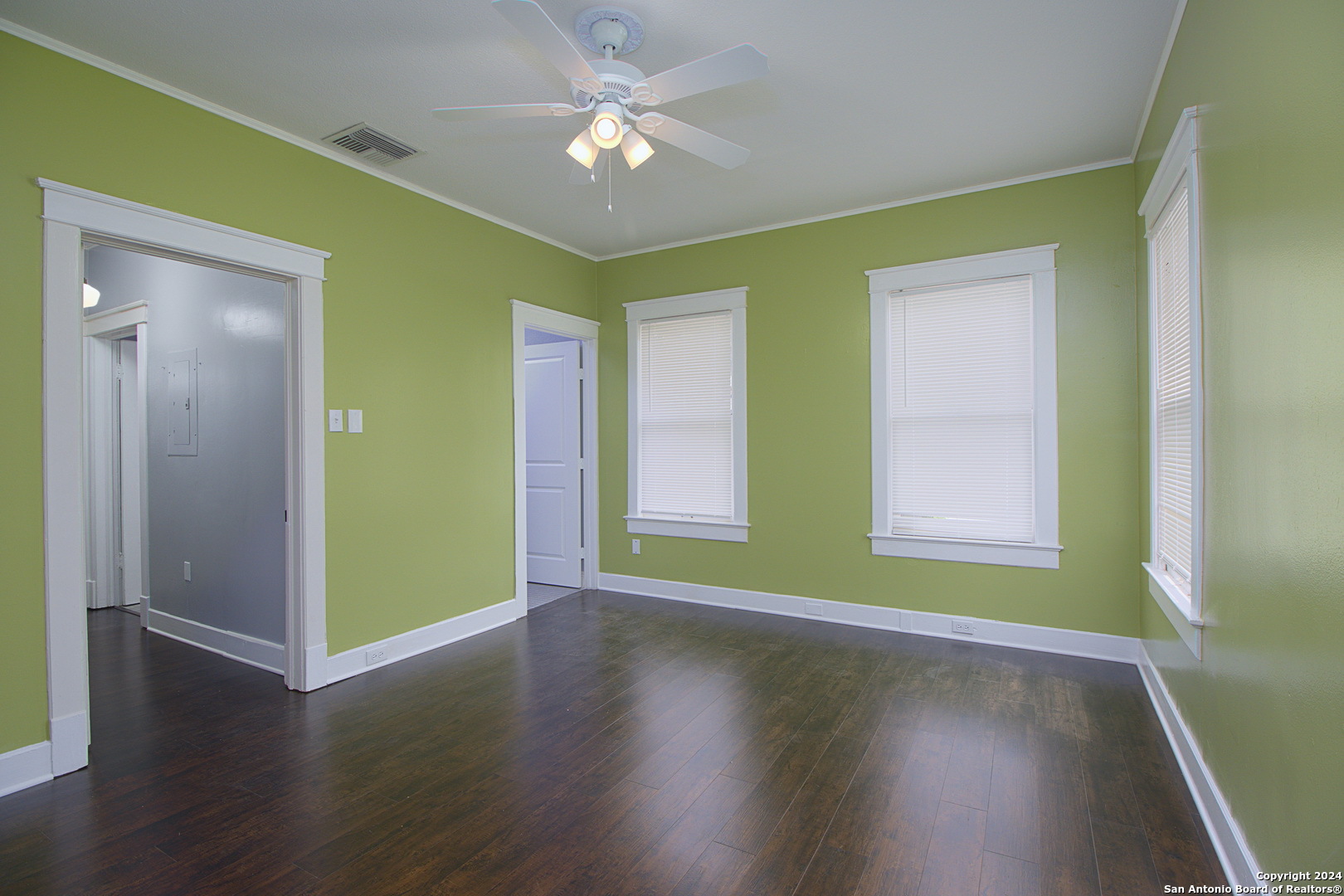 261 E Rosewood Avenue San Antonio TX 78212