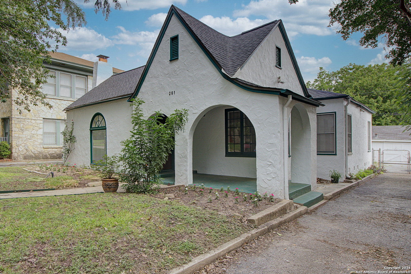 261 E Rosewood Avenue San Antonio TX 78212