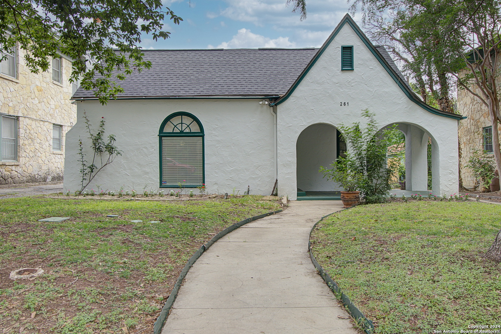 261 E Rosewood Avenue San Antonio TX 78212