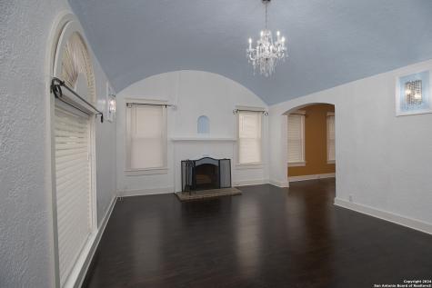 261 E Rosewood Avenue San Antonio TX 78212