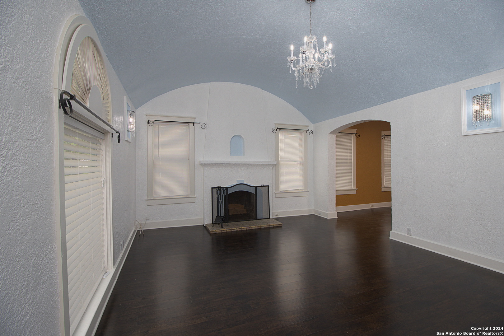 261 E Rosewood Avenue San Antonio TX 78212