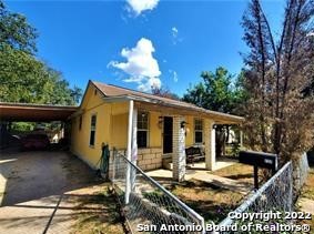 717 S Saunders Street Seguin TX 78155