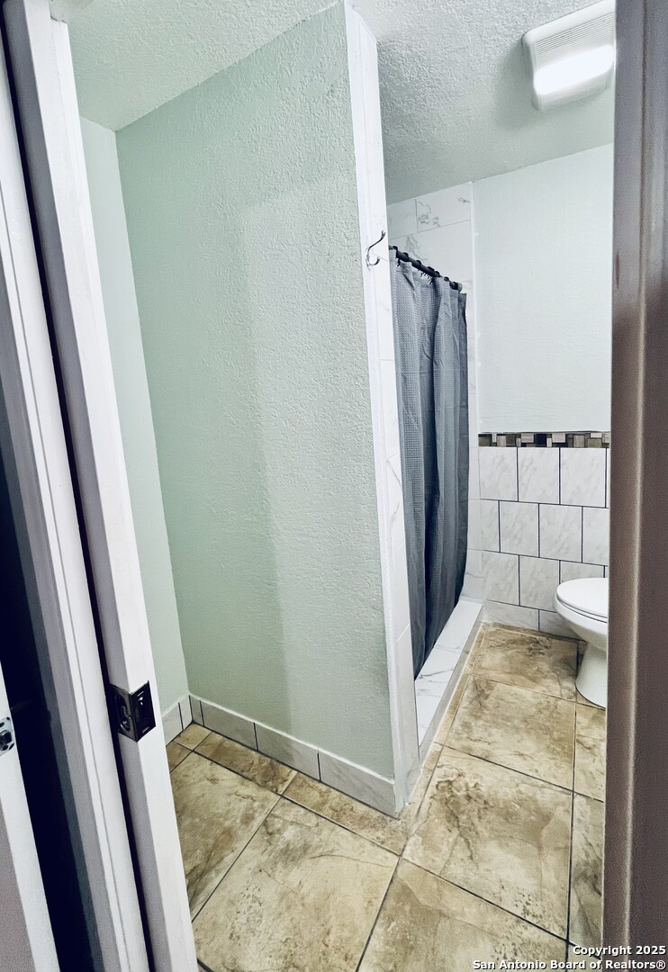 10302 Shady Meadows San Antonio TX 78245